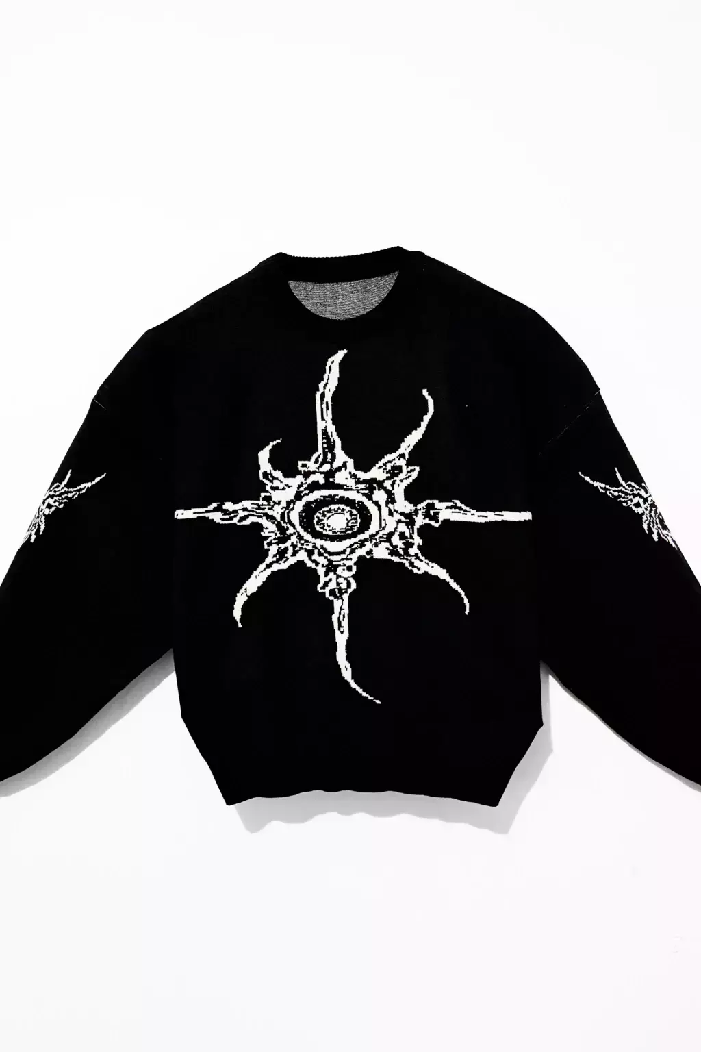 DARK EYE - SWEATERS