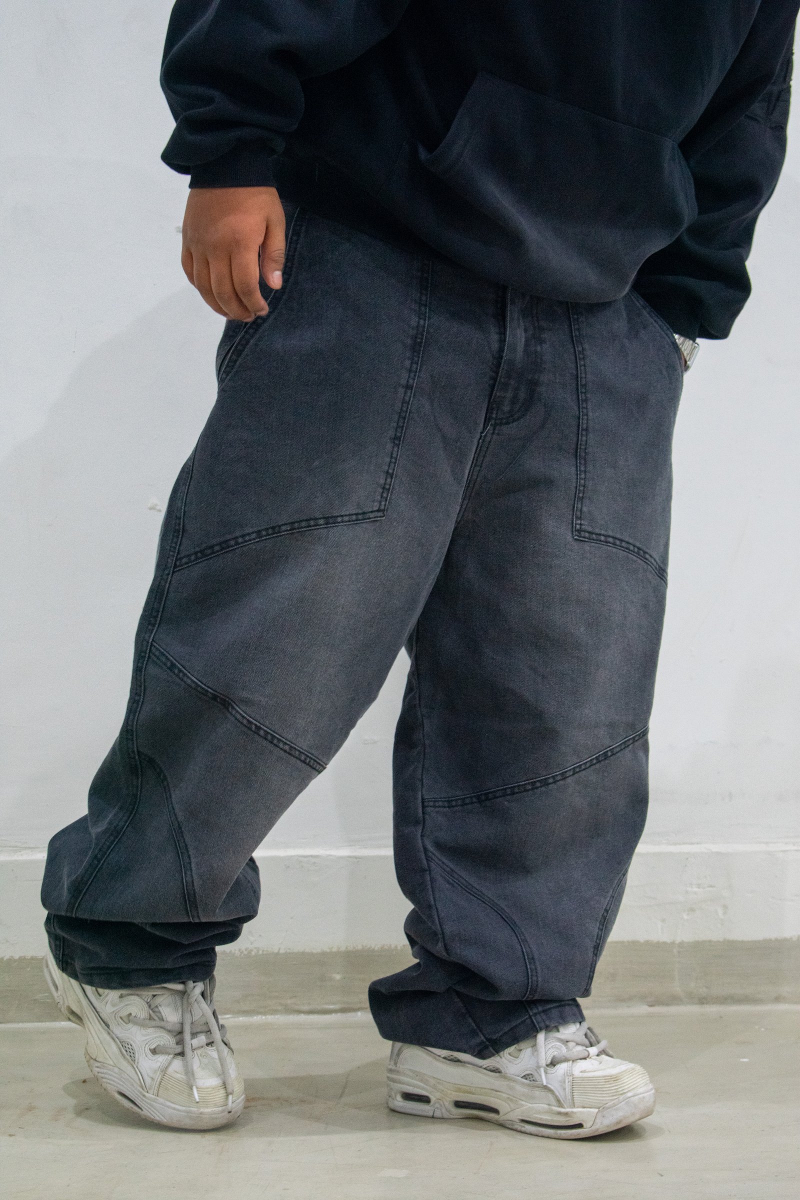 _DSC0129 TRON - BAGGY