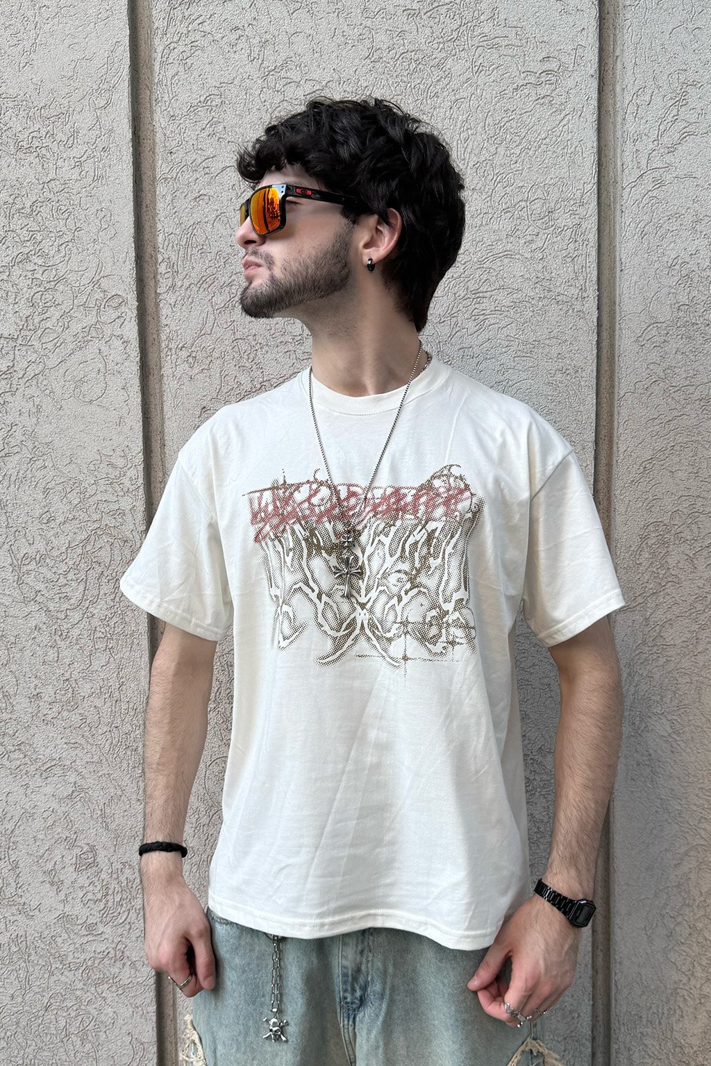 REMERA DISASTER CREMA ADELANTE DISASTER - REMERA OVERSIZE