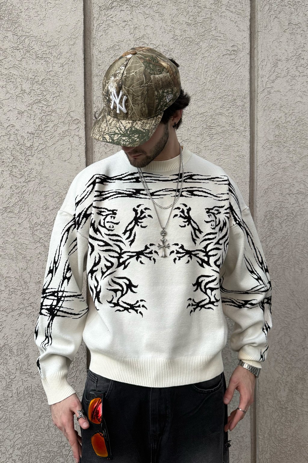 SWEATER LIONS CREMA ADELANTE LIONS - SWEATER ALTO GRAMAJE