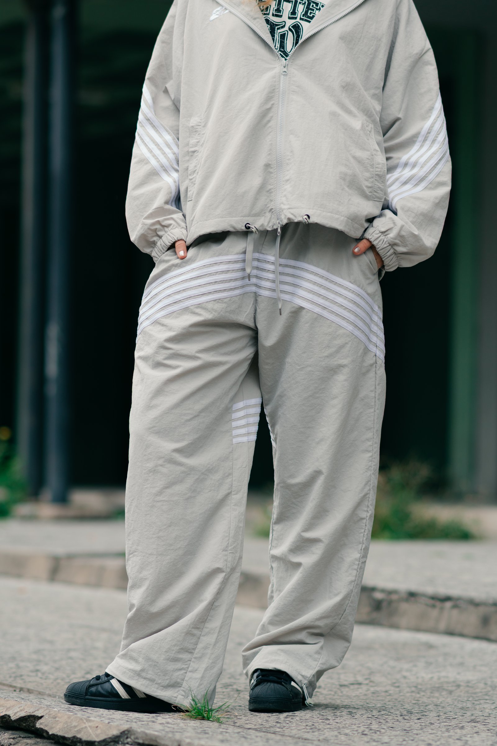WLI-7-2- TRACK PANTS GANG