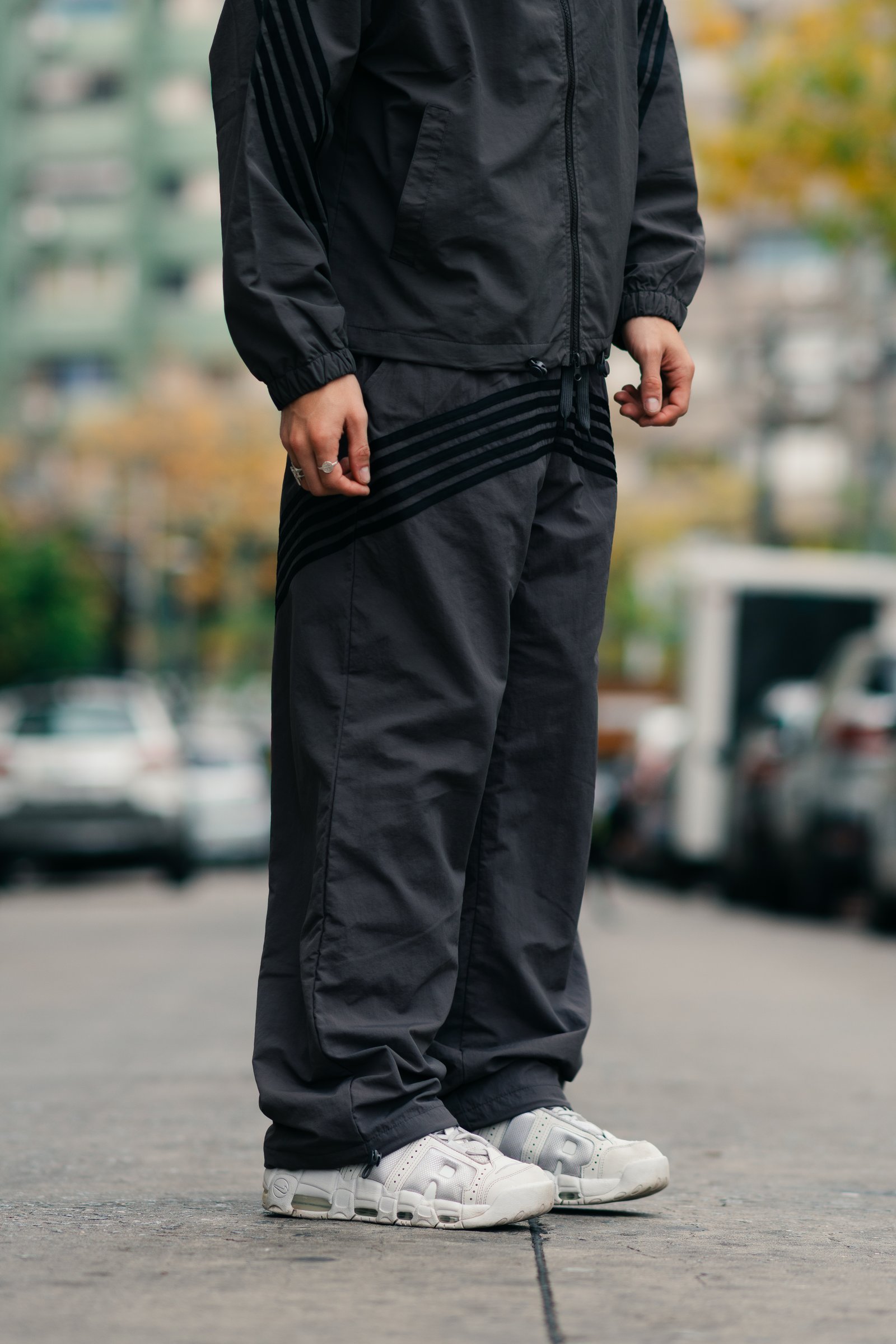 WLI-7-2- TRACK PANTS GANG