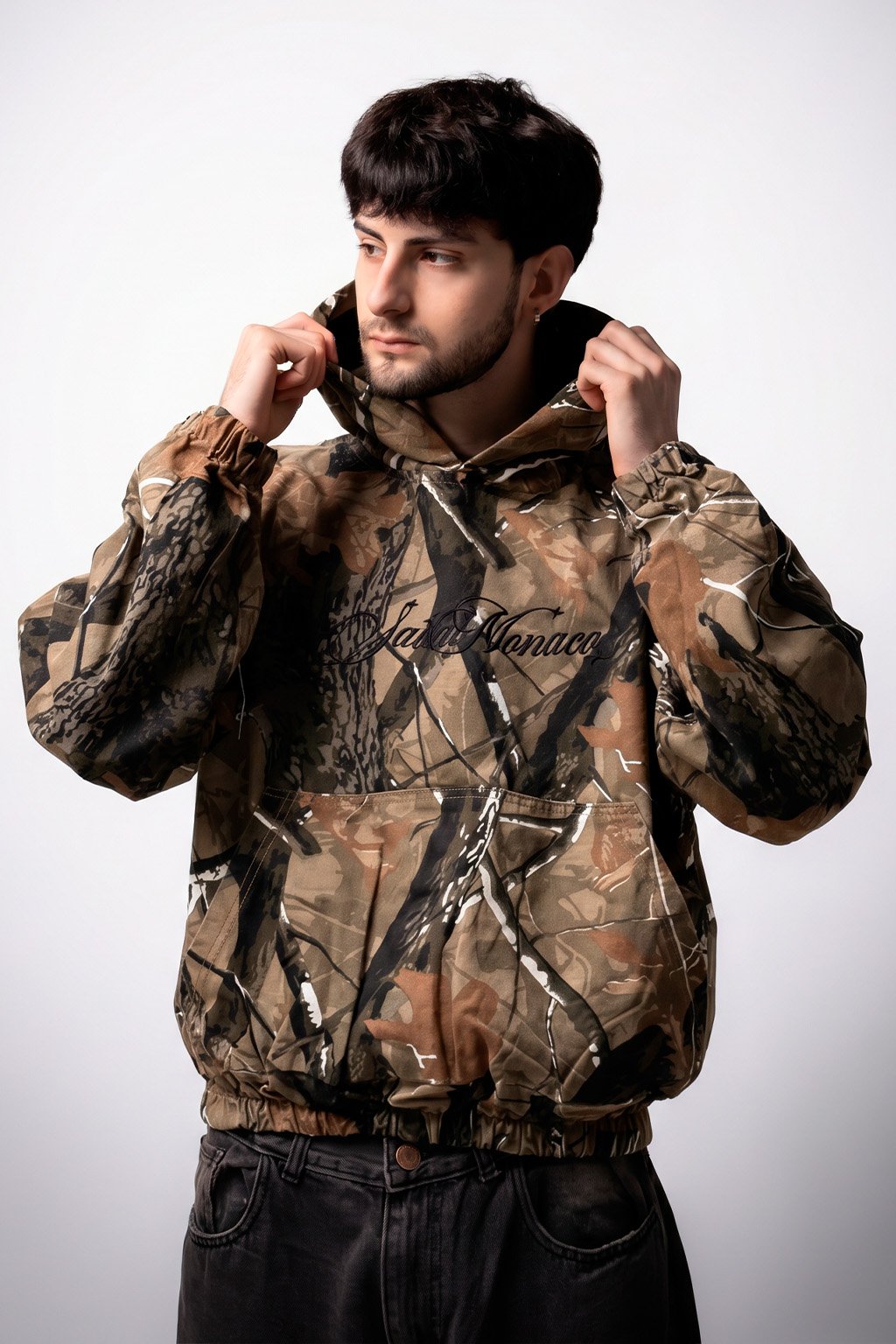 WOODS - HOODIE GABARDINA BORDADO